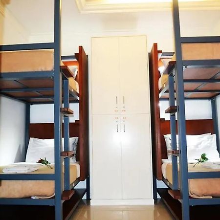 Townhouse Oak Vip Suites, Near Pnr Pasay Evangelista, Makati Manila Makati City Zewnętrze zdjęcie