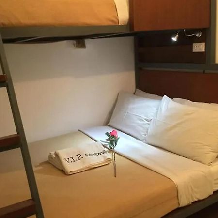 Townhouse Oak Vip Suites, Near Pnr Pasay Evangelista, Makati Manila Makati City Zewnętrze zdjęcie