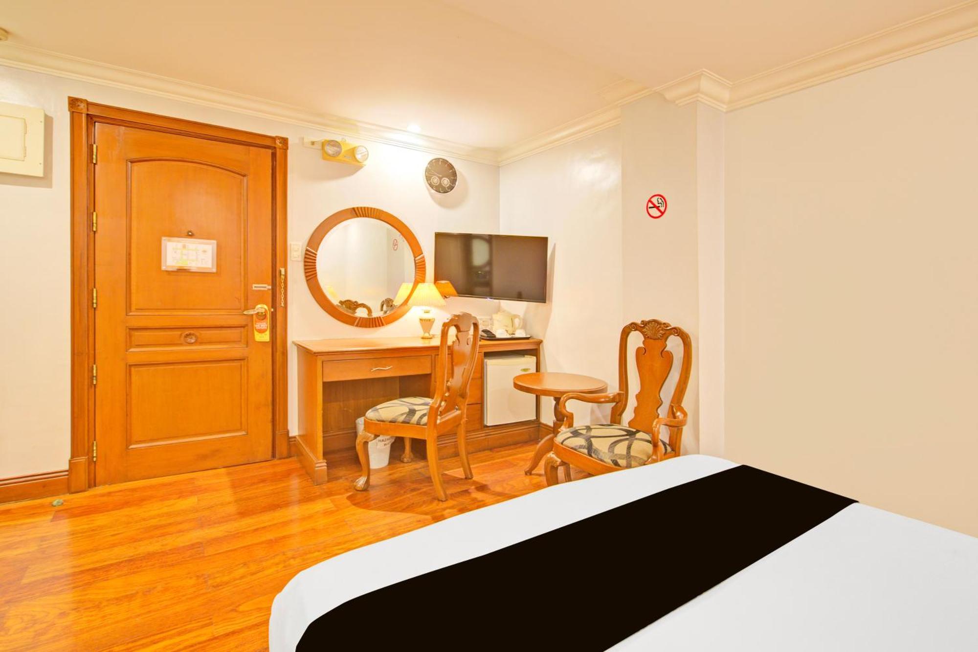 Townhouse Oak Vip Suites, Near Pnr Pasay Evangelista, Makati Manila Makati City Zewnętrze zdjęcie