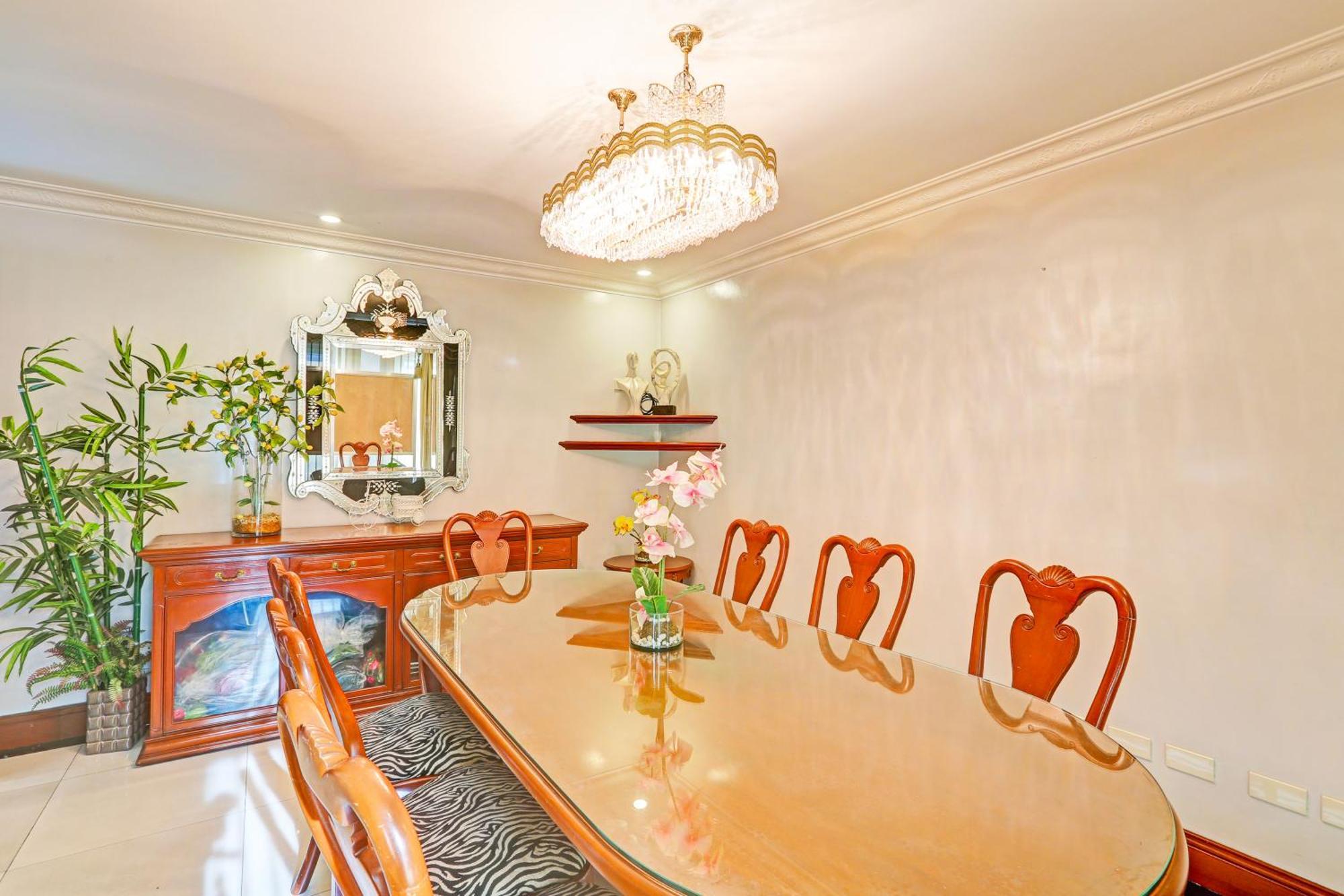 Townhouse Oak Vip Suites, Near Pnr Pasay Evangelista, Makati Manila Makati City Zewnętrze zdjęcie